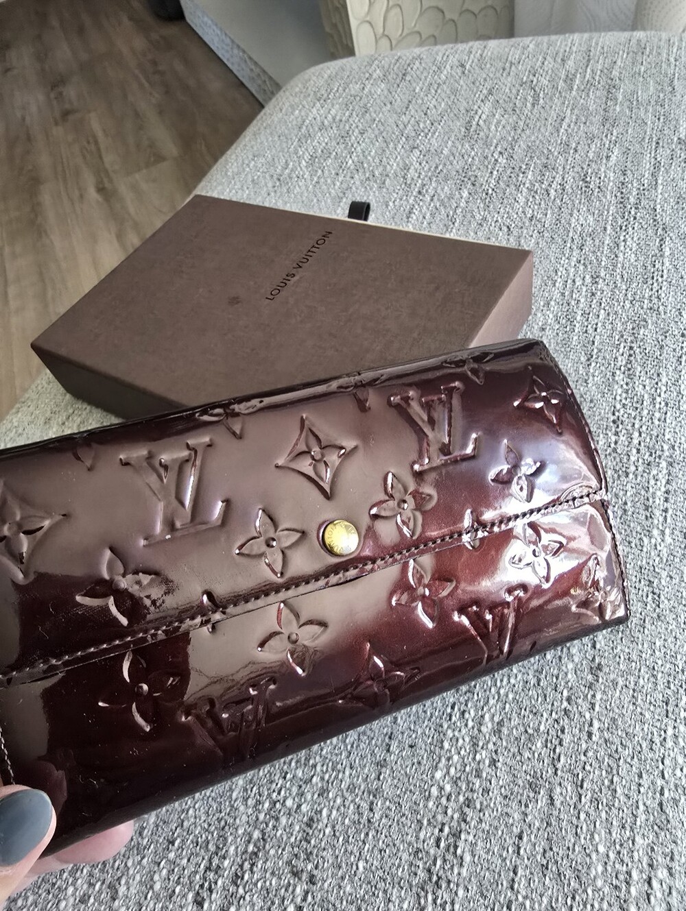 Authentic Louis Vuitton Vernis Dark Burgundy Patent Monogram Continental Wallet